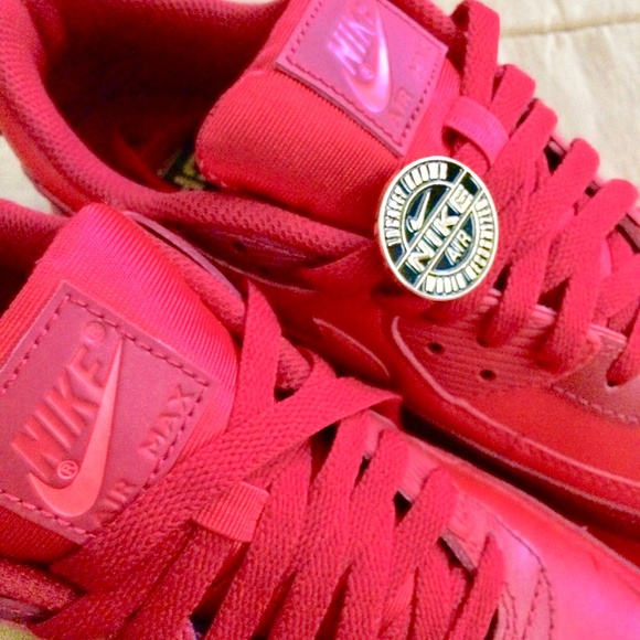 SOLD - BUNDLE! Air Max 90 Chicago & Large Jacket - Picture 5 of 7